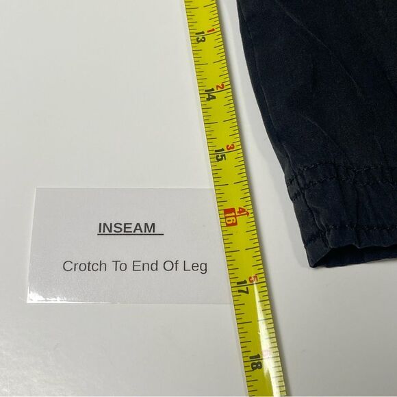 Nike Black Activewear Capri Drawstring Cuffed Cargo Pants Women's Size Medium - Picture 7 of 16